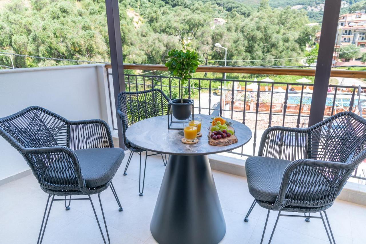 Anesis Deluxe Apartments Парга Екстериор снимка