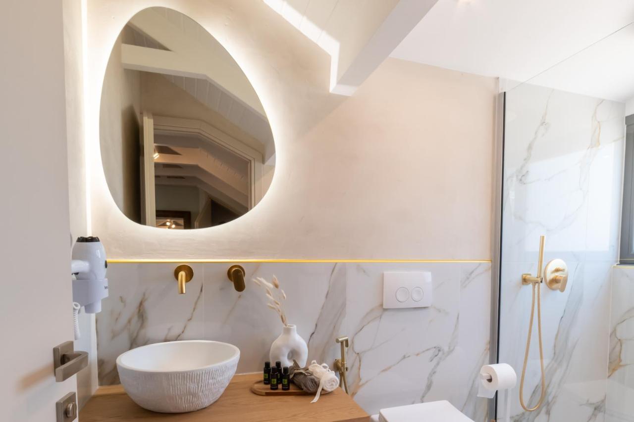 Anesis Deluxe Apartments Парга Екстериор снимка