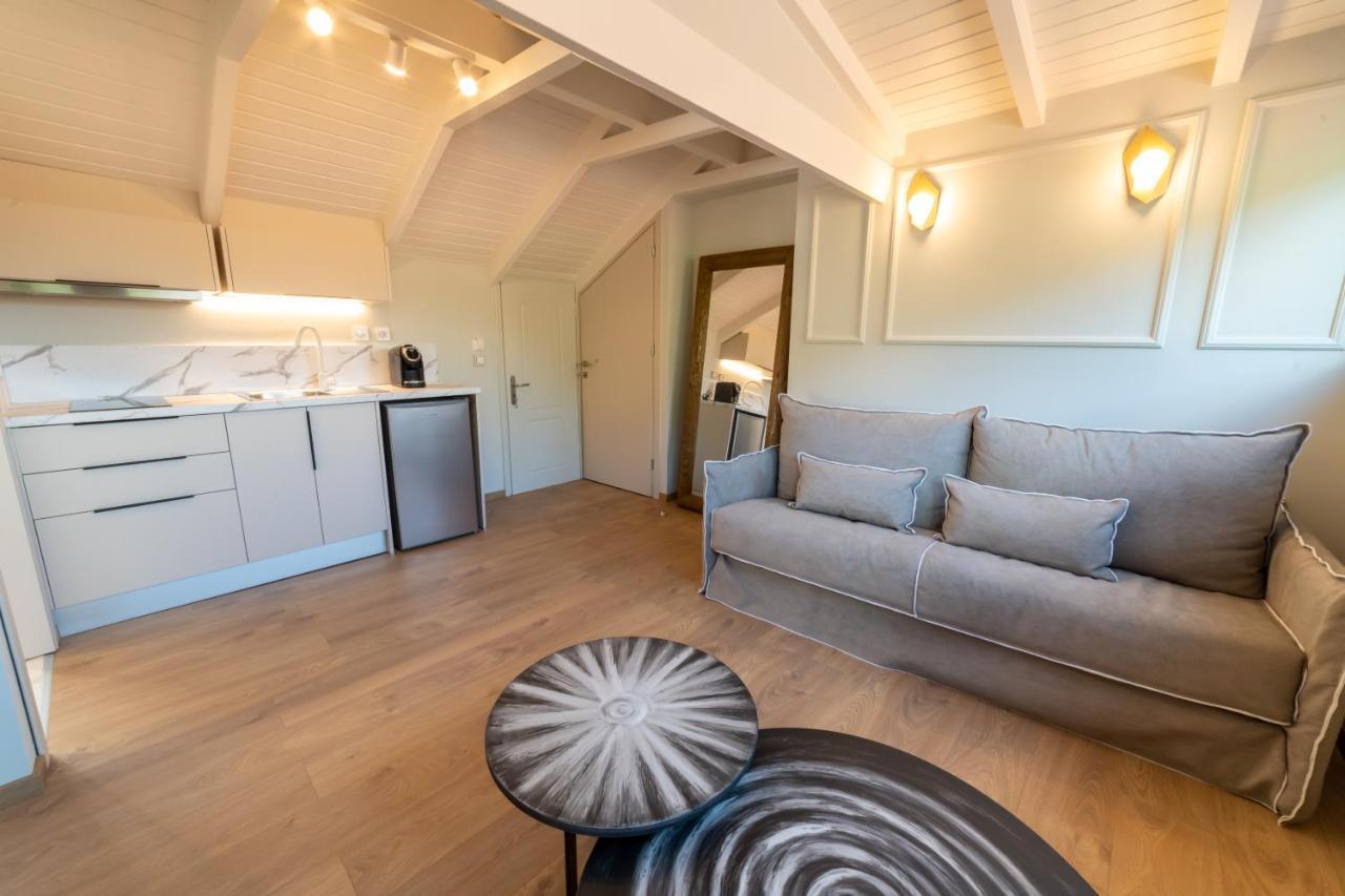 Anesis Deluxe Apartments Парга Екстериор снимка
