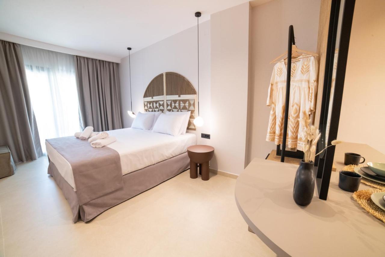 Anesis Deluxe Apartments Парга Екстериор снимка